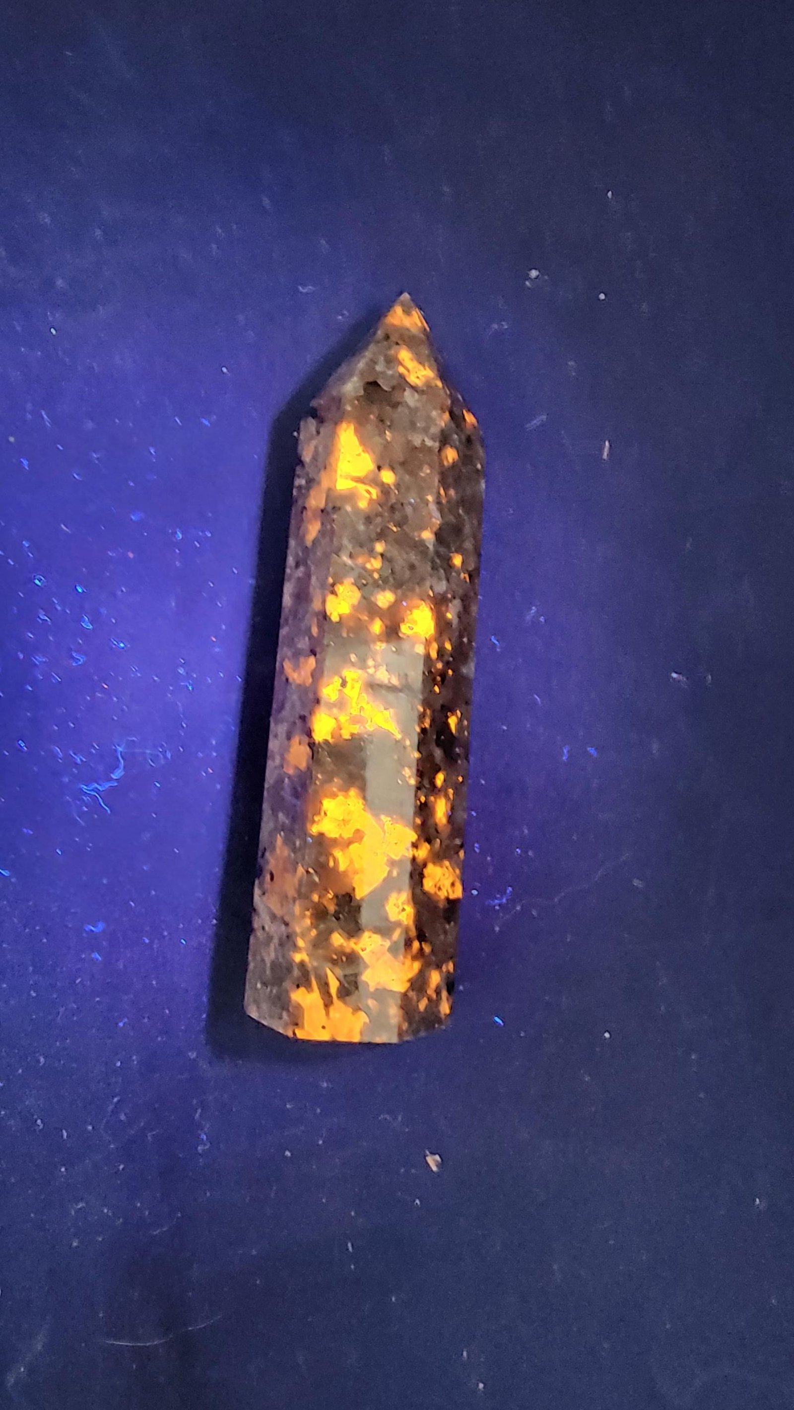 Yooperlite Tower ~4 Inch Polished Fluorescent Glow Crystal Point | Michigan Lake Superior Stone Obelisk — 5
