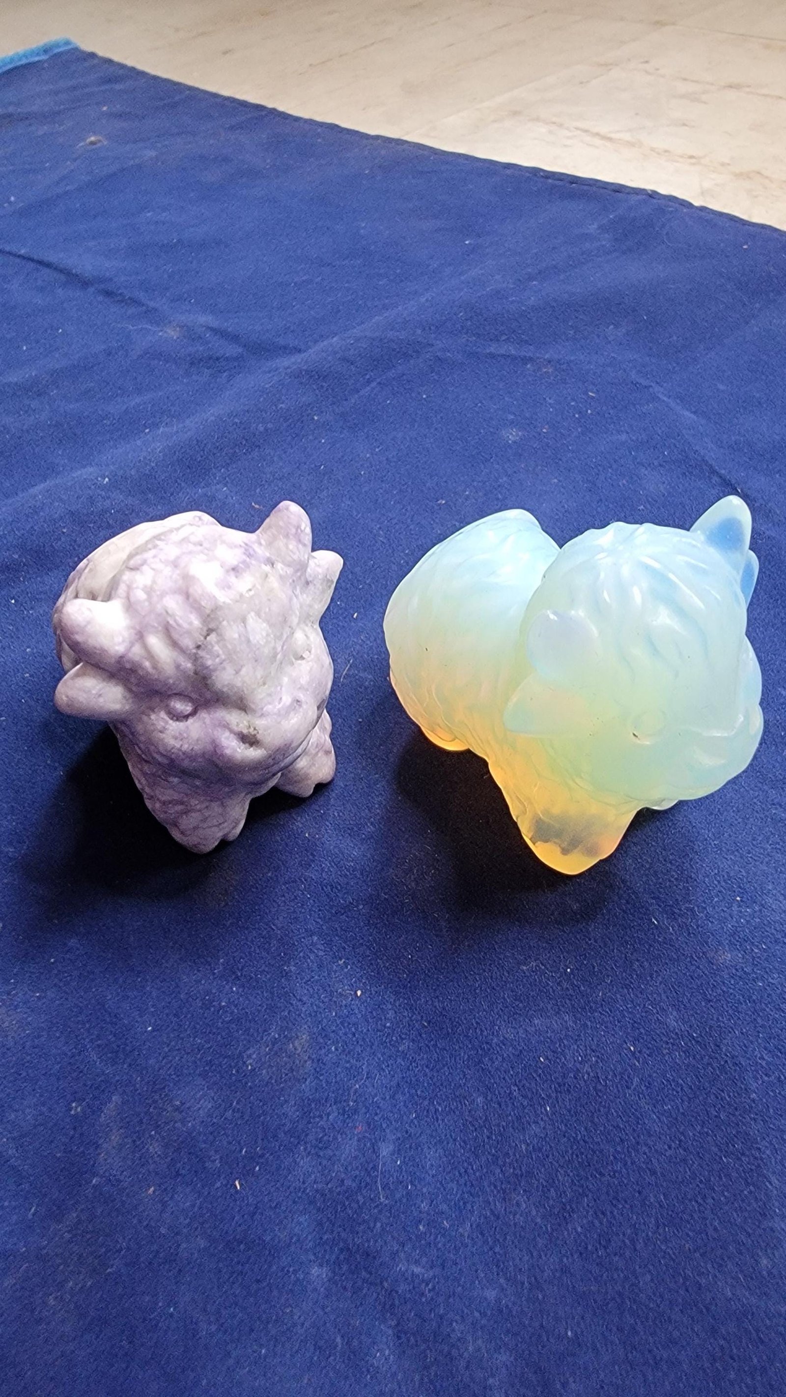 Polished Crystal Highland Cow Figurine - Opalite or Lepidolite Carving 2" — opalite