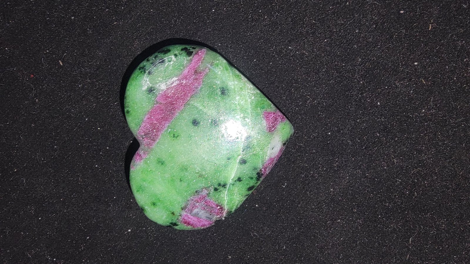 Ruby in Zoisite Heart Palm Stone – UV Reactive Crystal, Heart Chakra