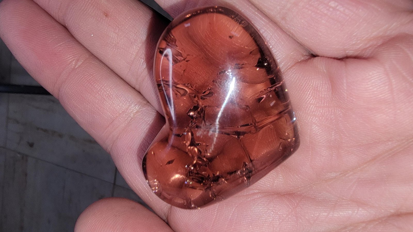 Reddish Pink Uranium Glass Heart – Vintage Style Palm Worry Stone