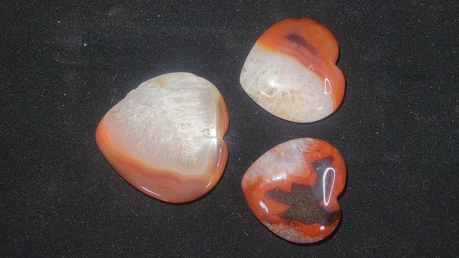 Polished Carnelian Quartz Heart – Natural Worry Stone, Sacral Chakra — 1.5x1.5 inch 1